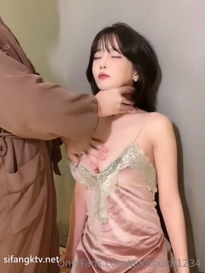 MVSD-533-C 父さん…新しい義母さん、めちゃめちゃ美人で可愛いけどちょっと色々ヤバいです…。 親父が不在
